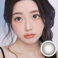 Gray Oriana Mune 1Day contact lenses by I-SHA, showing close-up of the gray-colored daily soft contact lens on a white background.