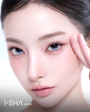 Korean beauty model wearing I-SHA REBORN Hue Milk Soda monthly colored contact lens